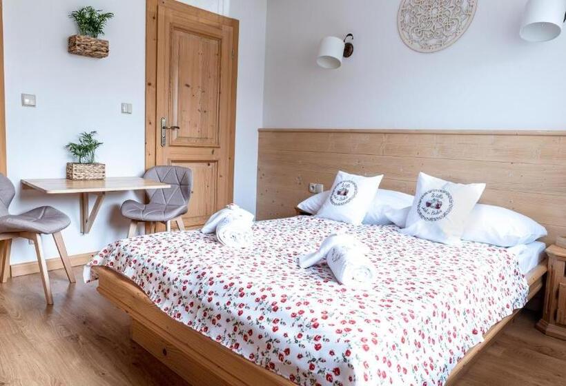 اتاق استاندارد, Willa Jak U Babci