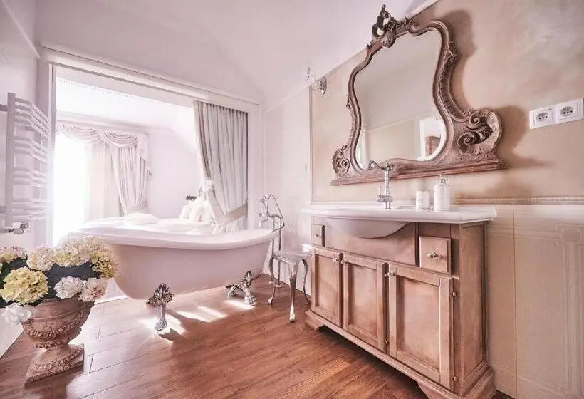 Deluxe-huone Parveke, Dworek Bukowy Park