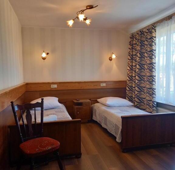 스탠다드 트리플 룸, Dworek Staropolski