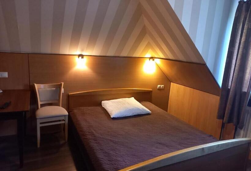 싱글 기본룸, Dworek Staropolski