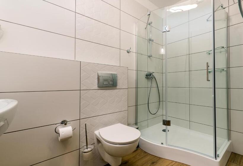 스탠다드 발코니 룸, Dworek Staropolski