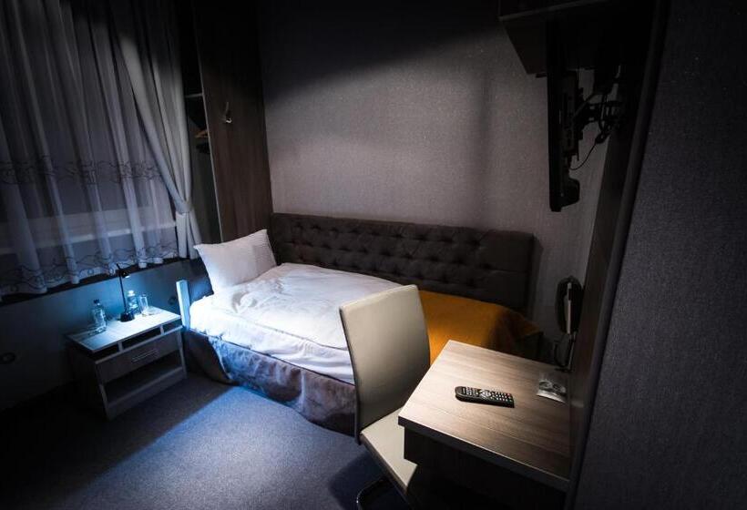 디럭스 트리플 룸, Forma