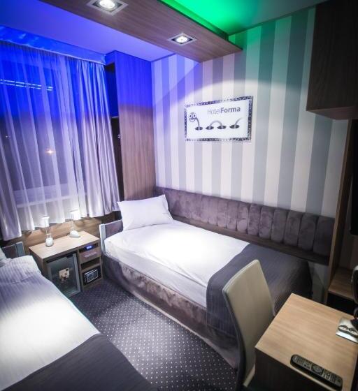 이코노미 싱글 룸, Forma