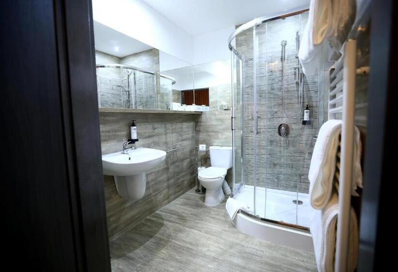 디럭스 4인 룸, Forma