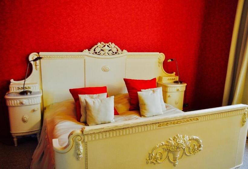 דירת חדר, Pałac Piorunów & Spa