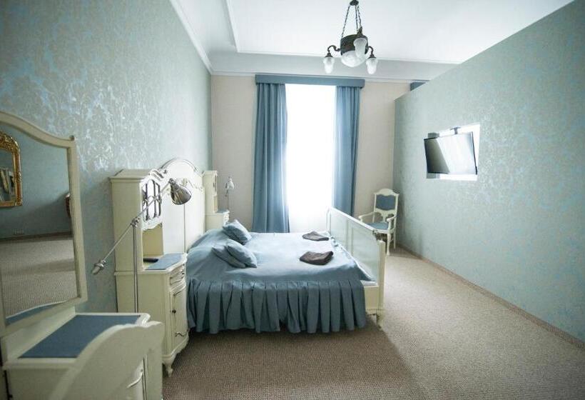 דירת חדר, Pałac Piorunów & Spa