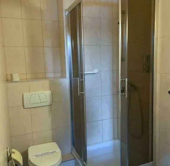Standard-huone, Sens