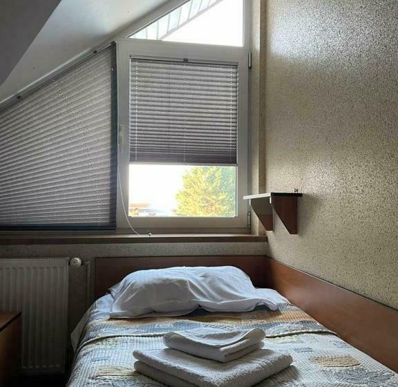 スタンダードルーム, Sens