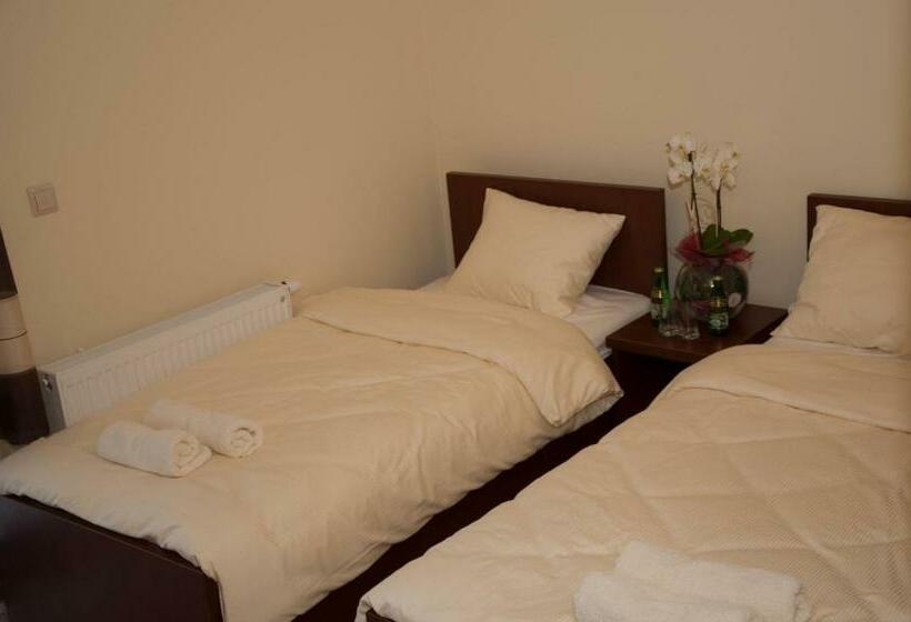 标准间带阳台, Zajazd Antresola