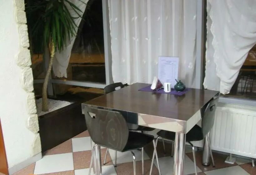 １ベッドルームアパートメント, Motel Górno
