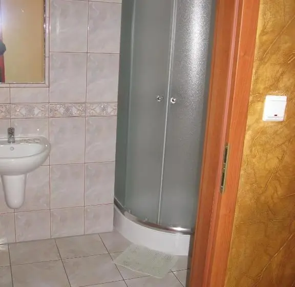スタンダードトリプルルーム, Motel Górno