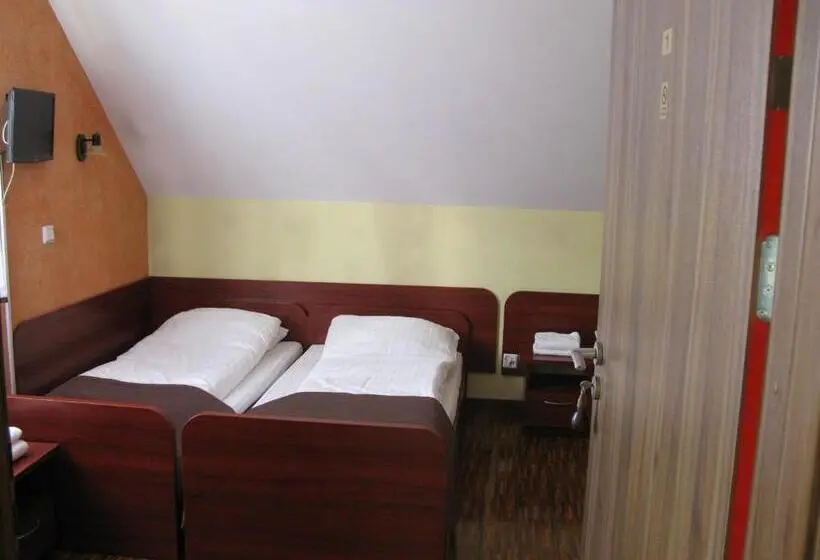 スタンダードルーム, Motel Górno