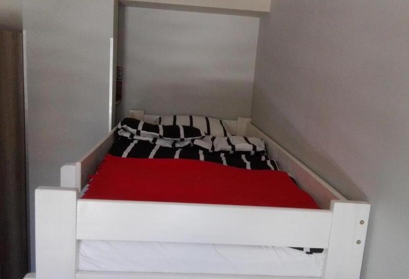 스탠다드 룸 2층 침대, B&m Guesthouse