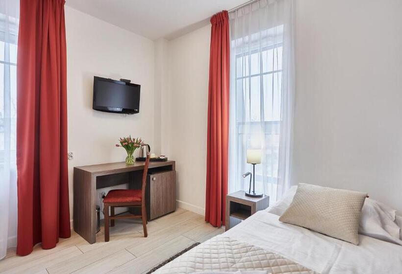 标准单人间, Marisol