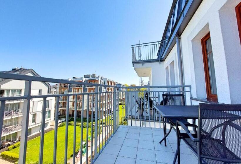 四人豪华间, Marisol