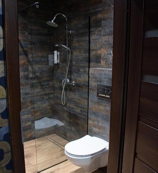 四人标准间, Pyszna Stajenka