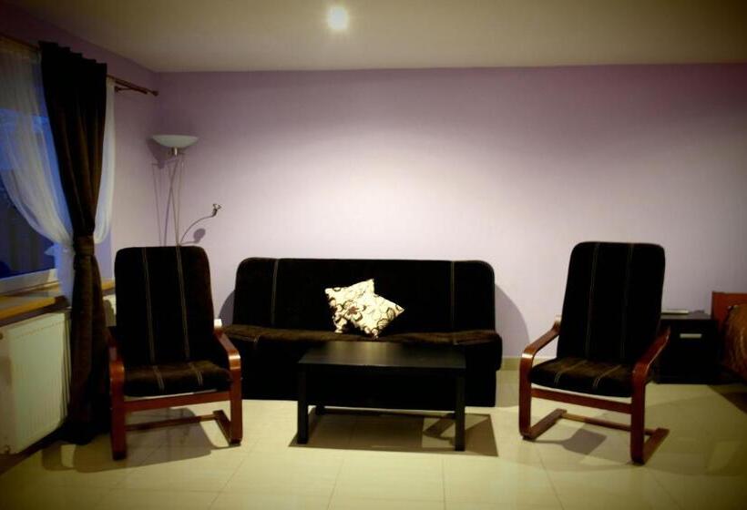 آپارتمان 1 خوابه, Topolowa