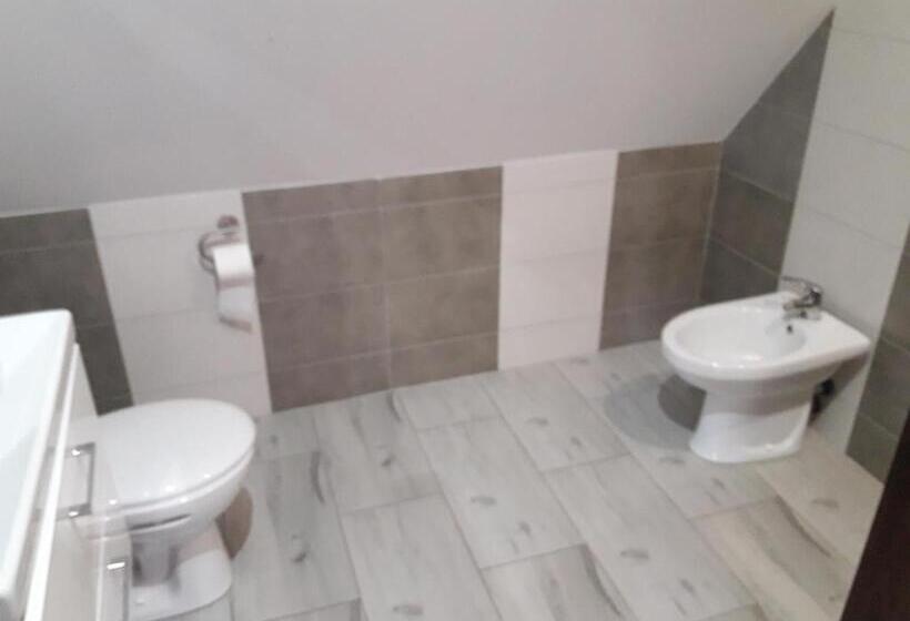 آپارتمان 1 خوابه با تراس, Topolowa