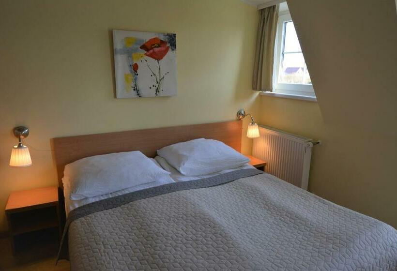 Номер Стандарт с Балконом, Villa Antoja