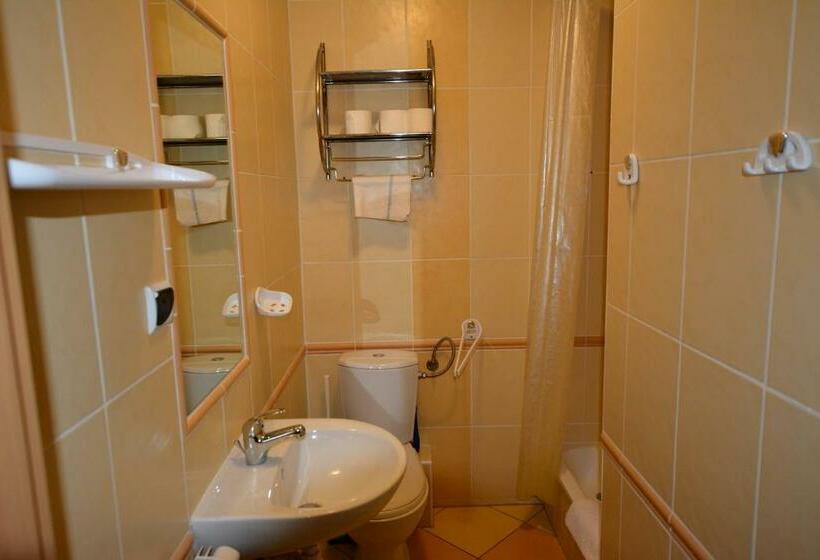 Comfort room with balcony, Villa Antoja