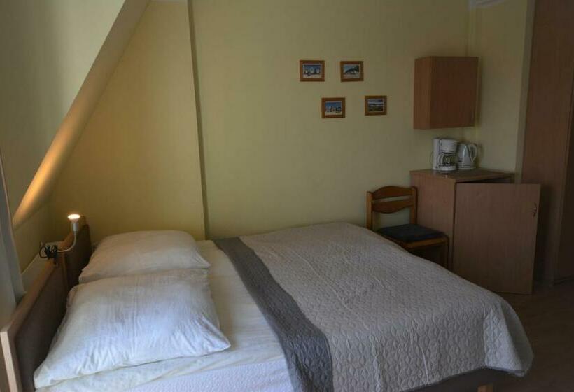 Comfort room with balcony, Villa Antoja