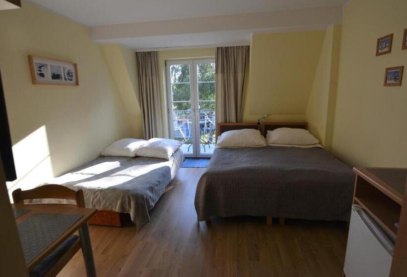 Comfort room with balcony, Villa Antoja