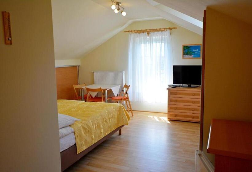 Четырехместный Номер Стандарт, Villa Antoja