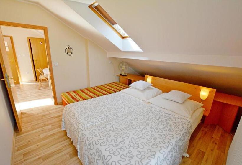 Семейное Студио, Villa Antoja