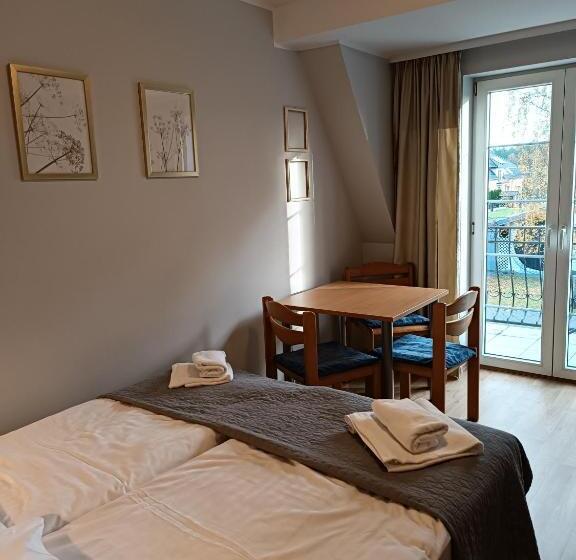 Трехместный Номер Стандарт с Балконом, Villa Antoja