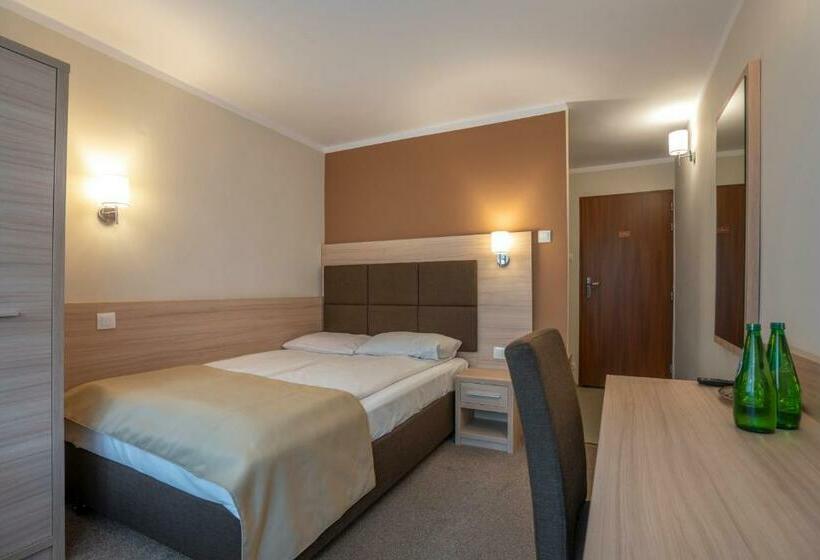 标准间, Pensjonat Carmen