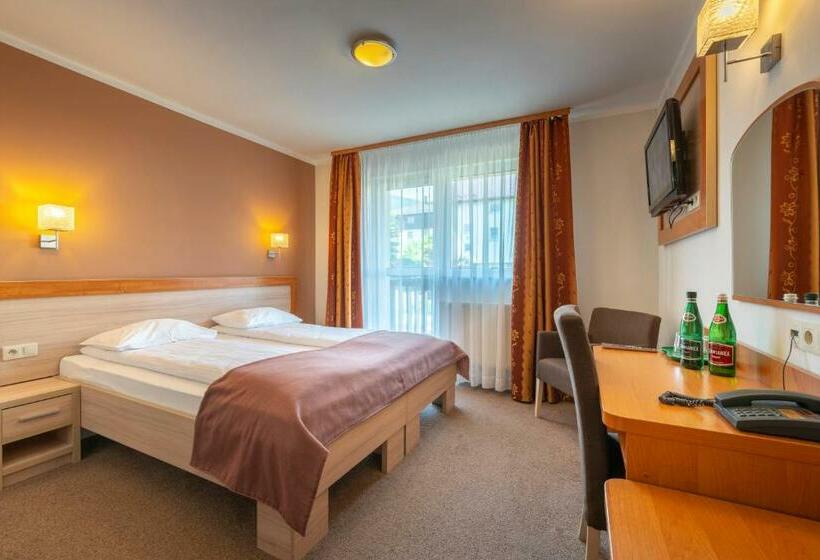 高级客房, Pensjonat Carmen