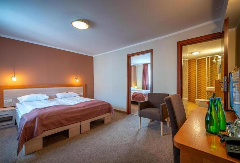 四人标准间, Pensjonat Carmen