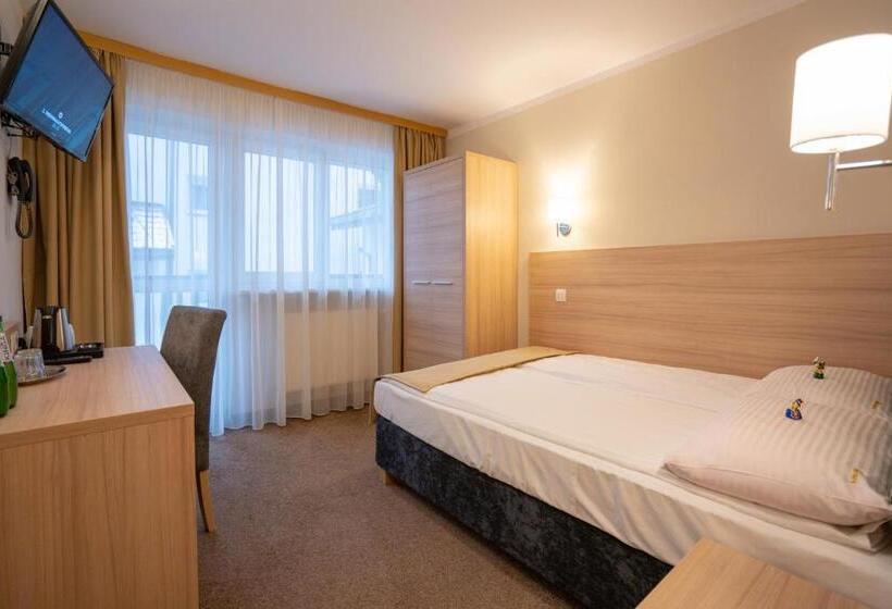 标准间, Pensjonat Carmen