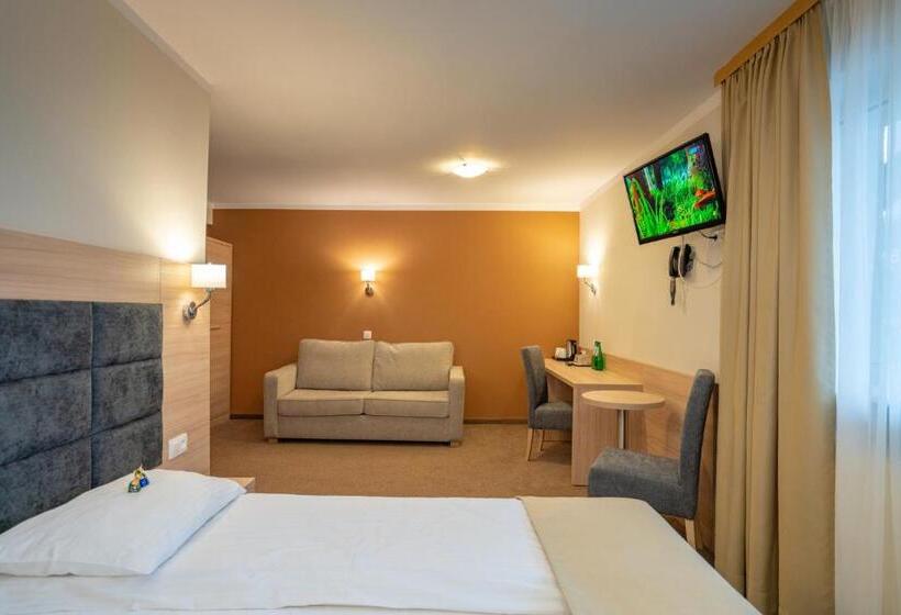 四人标准间, Pensjonat Carmen