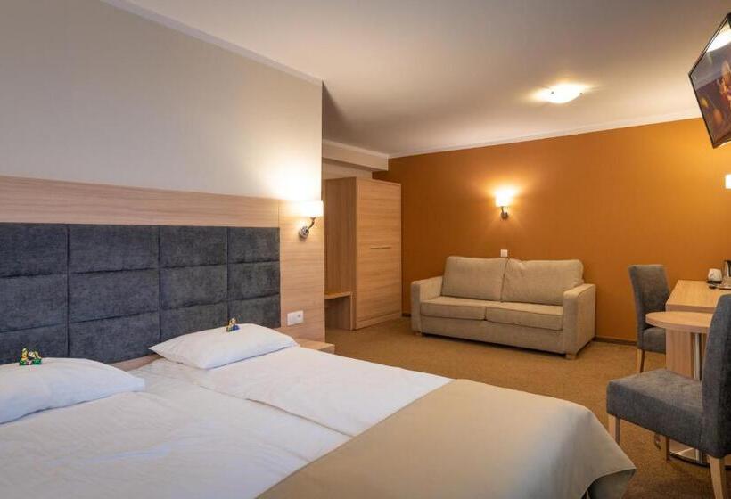 四人标准间, Pensjonat Carmen