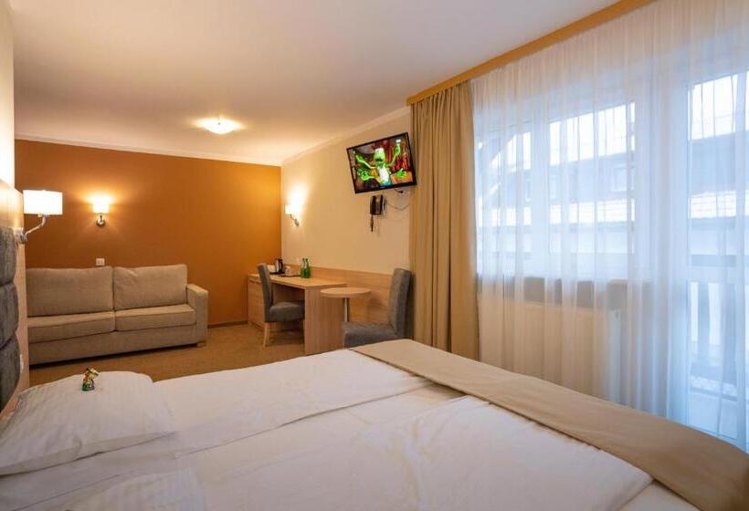 四人标准间, Pensjonat Carmen