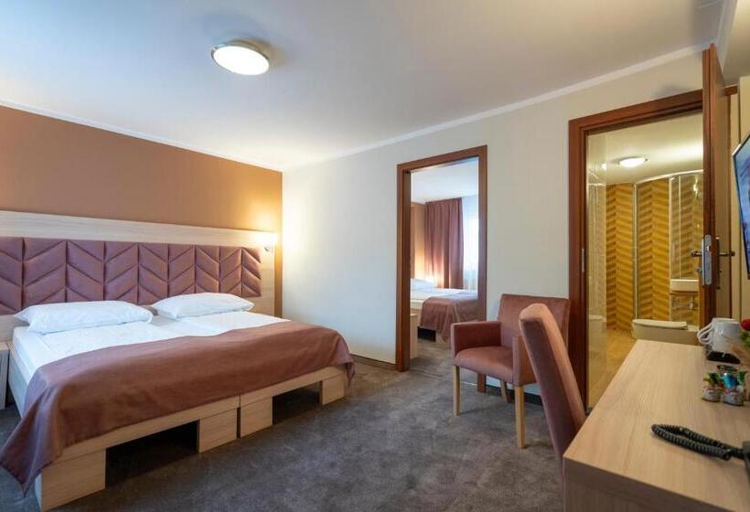 四人标准间, Pensjonat Carmen