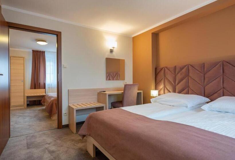 四人标准间, Pensjonat Carmen