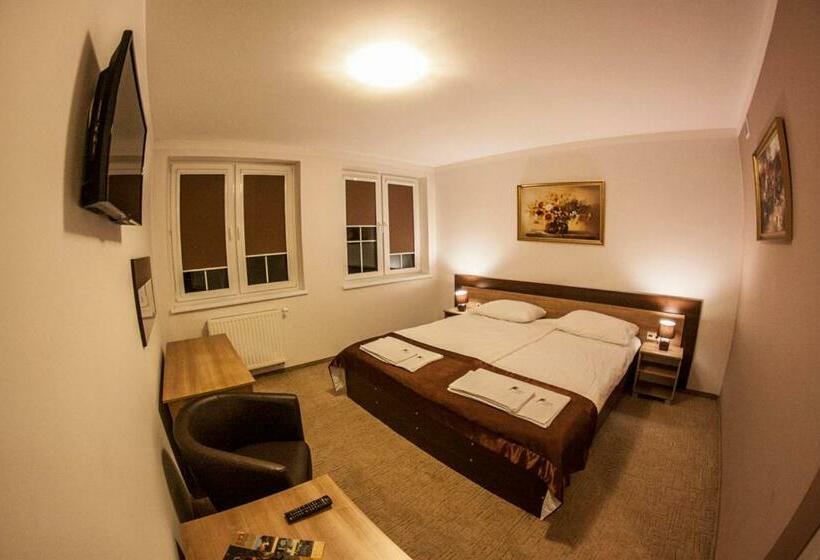 اتاق استاندارد با تخت بزرگ, Pensjonat I Klub Jeździecki Michelin