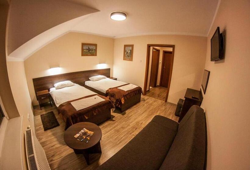 اتاق استاندارد سه نفره, Pensjonat I Klub Jeździecki Michelin