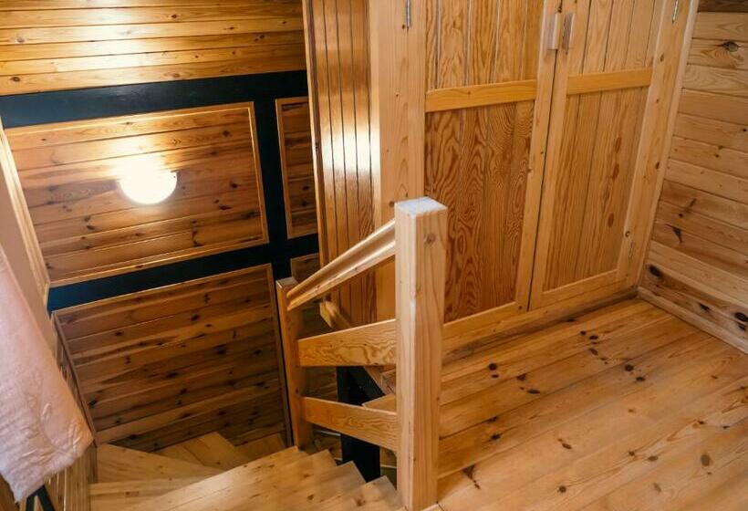 １ベッドルームハウス, Półwysep Natura Tour