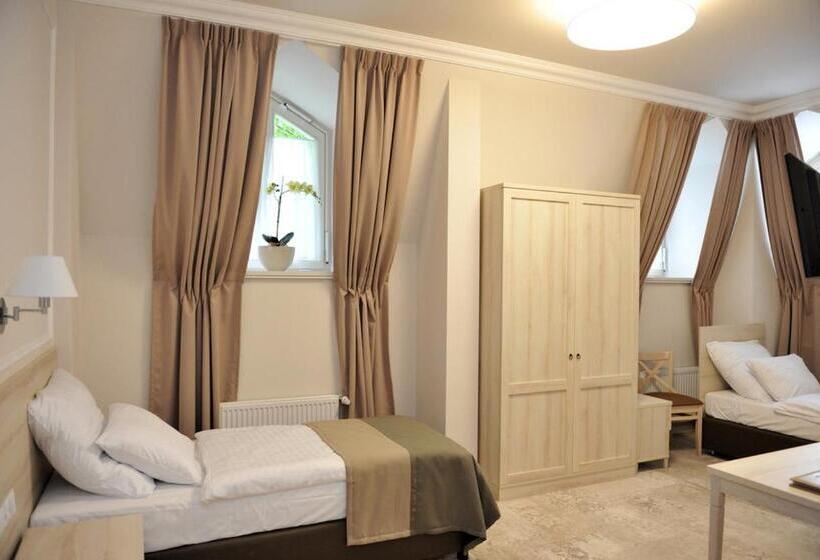 اتاق استاندارد, Stare łazienki