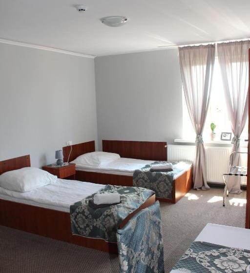 اتاق استاندارد سه نفره, Restauracja Hotel Kassandra