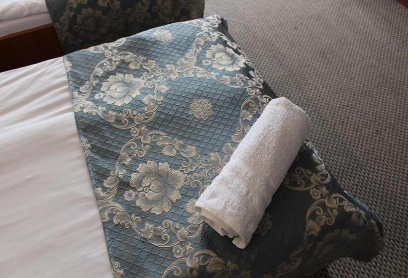 اتاق استاندارد سه نفره, Restauracja Hotel Kassandra