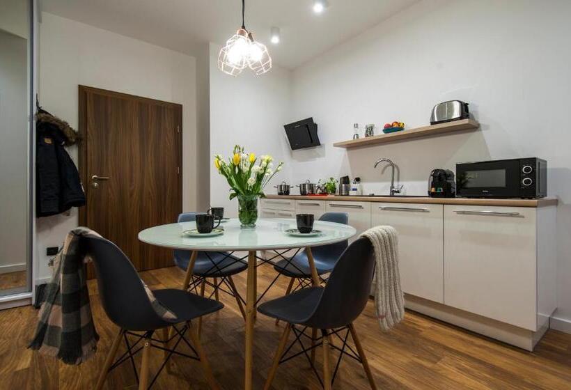 آپارتمان 1 خوابه با تراس, Willa Jarosta & Spa  Free Parking