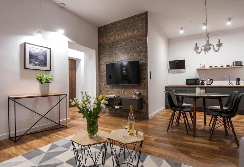 آپارتمان 1 خوابه با بالکن, Willa Jarosta & Spa  Free Parking