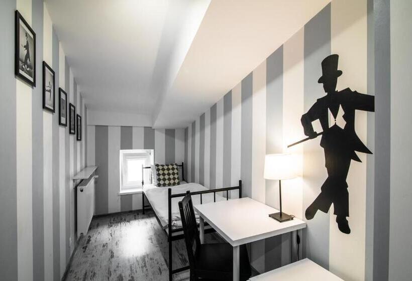 غرفة قياسية فردية, Ab Hostel