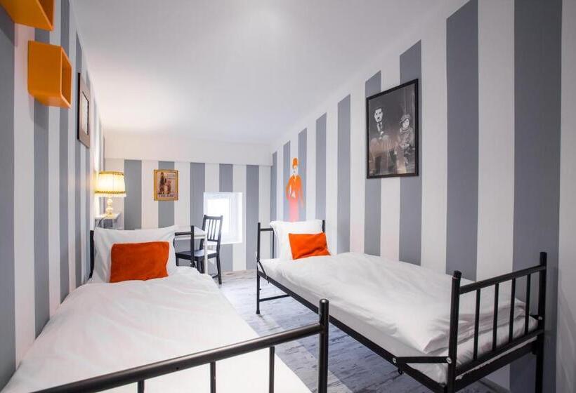 غرفة قياسية, Ab Hostel