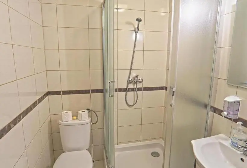 Standard Yhden Hengen Huone, Noclegi Orla 6
