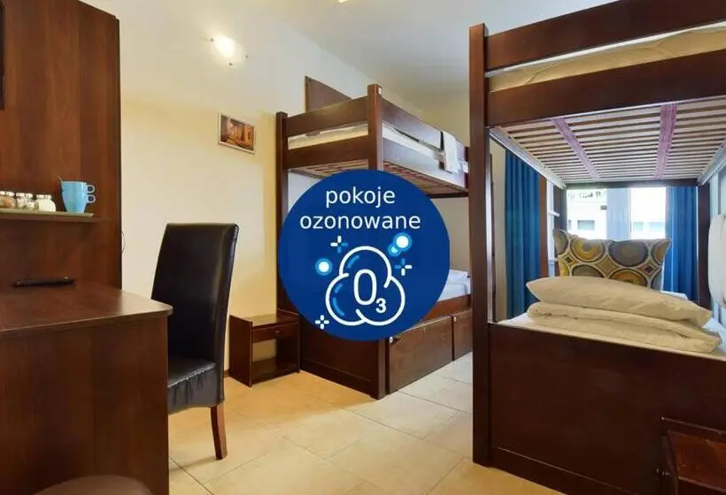 Economy Quadruple Room, Noclegi Orla 6